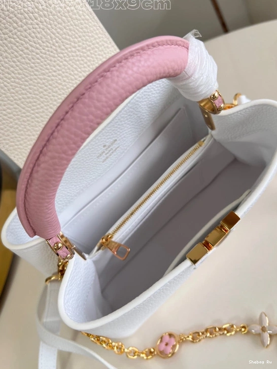 VUITTON LOUIS CAPUCINES BB-27*18*9CM 0822